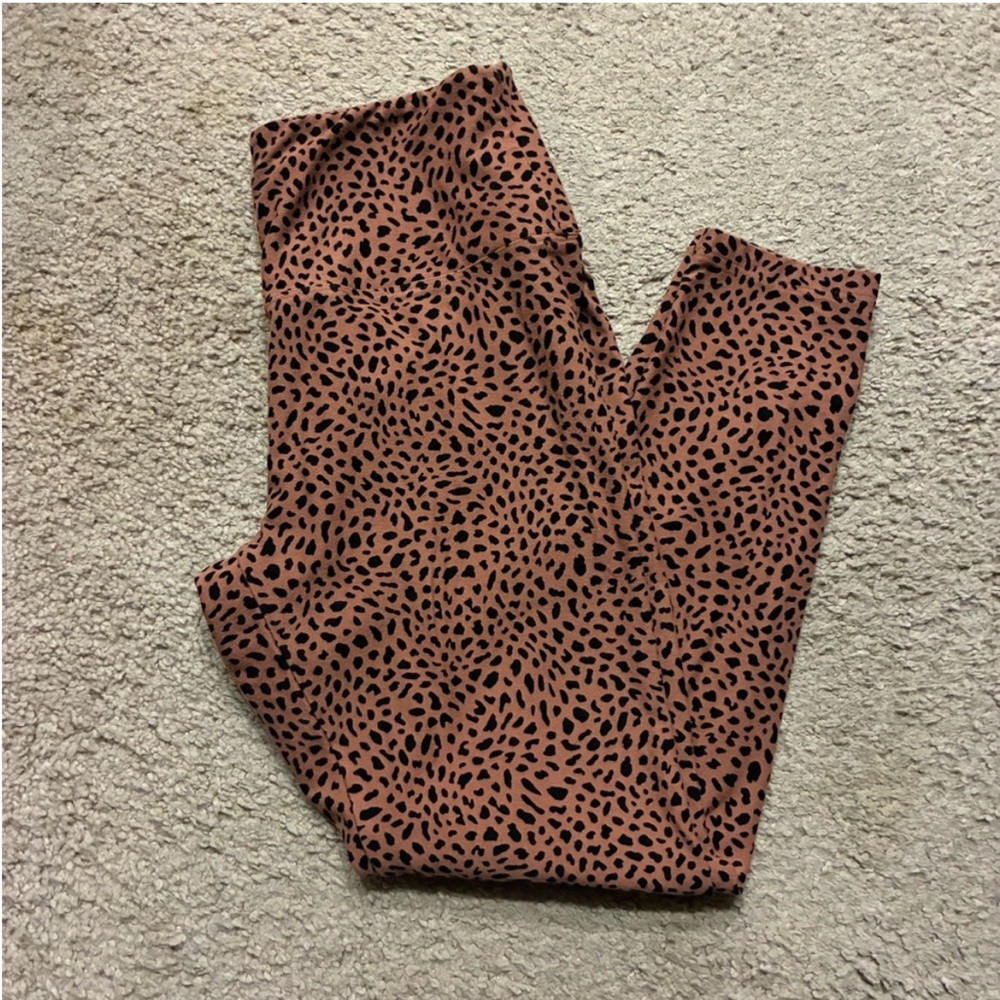 VS PINK animal print leggings